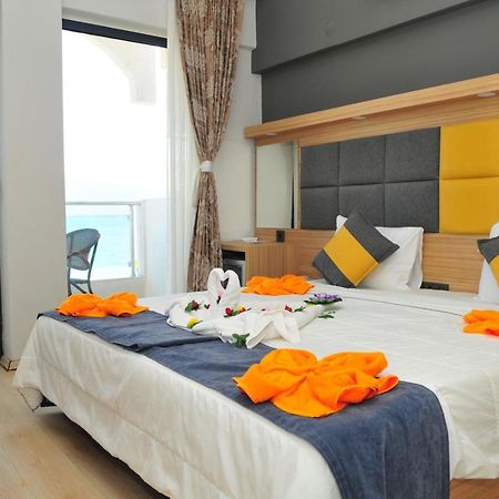 מרמריס La Beirut Beach Hotel מראה חיצוני תמונה
