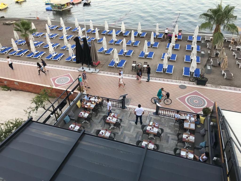 מרמריס La Beirut Beach Hotel מראה חיצוני תמונה