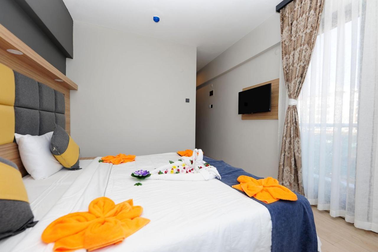 מרמריס La Beirut Beach Hotel מראה חיצוני תמונה
